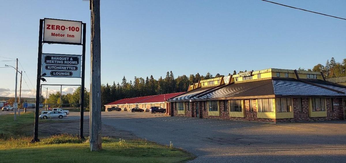 Zero-100 Motel Heron Bay Exterior foto